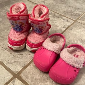 Winter boots and warm crocs size 5/6